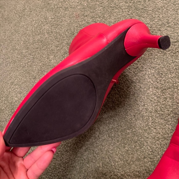 Red booties - Picture 3 of 6